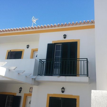 Vivenda Para Ferias Manta Rota Exterior photo